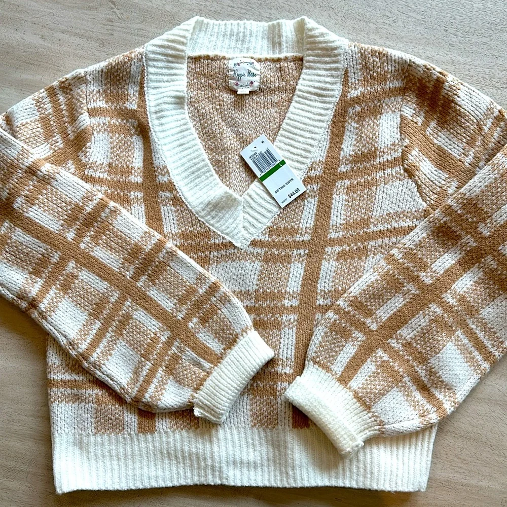 Hippie Rose Sweater New - Picture 3 of 10